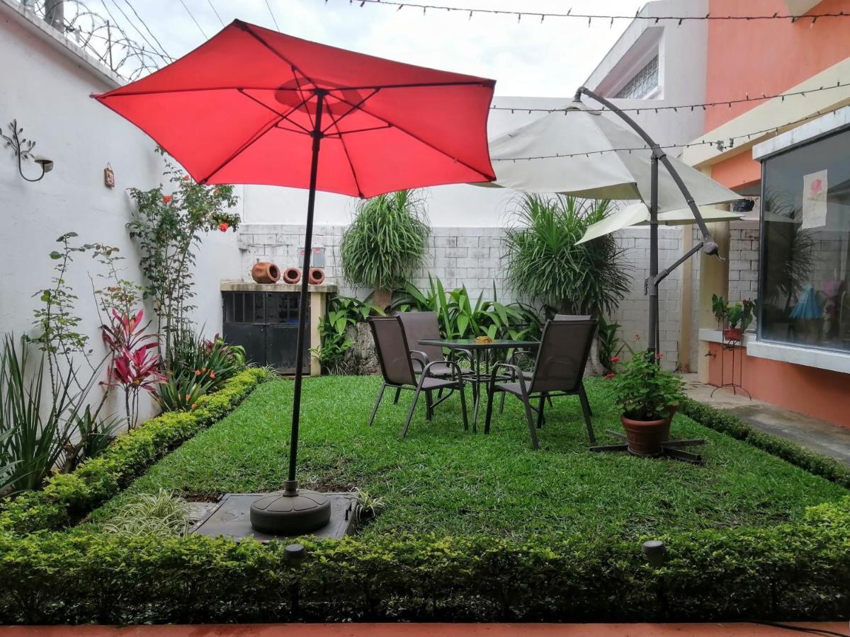 Novohostal B&B Guatemala City Exteriör bild