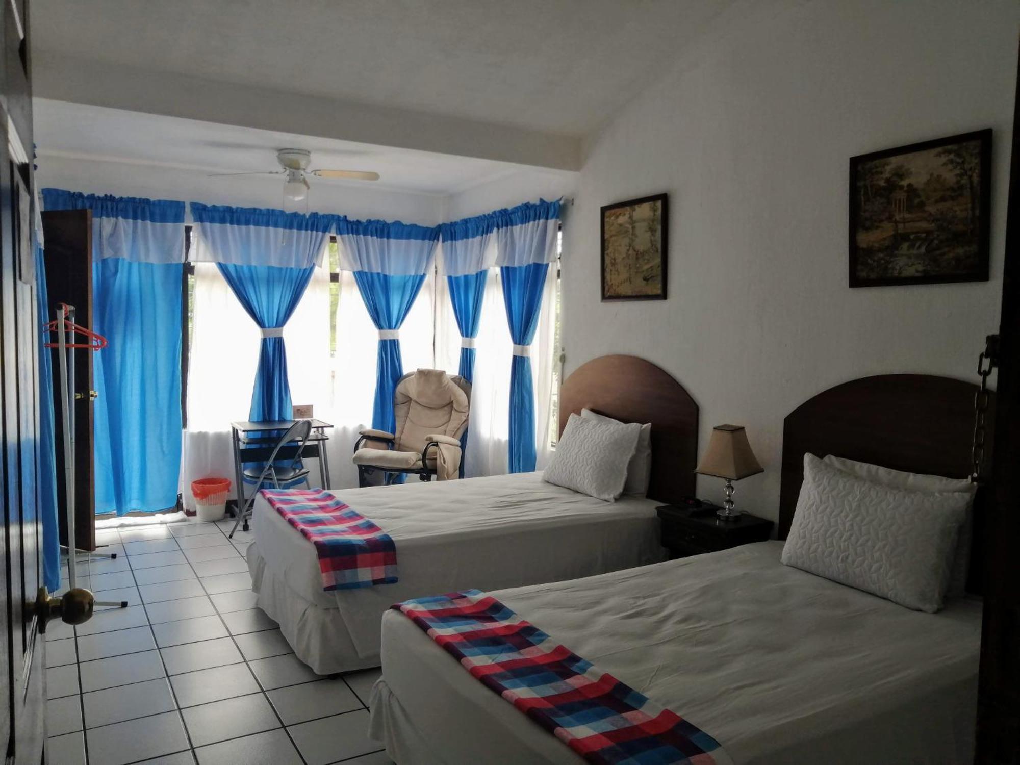 Novohostal B&B Guatemala City Exteriör bild