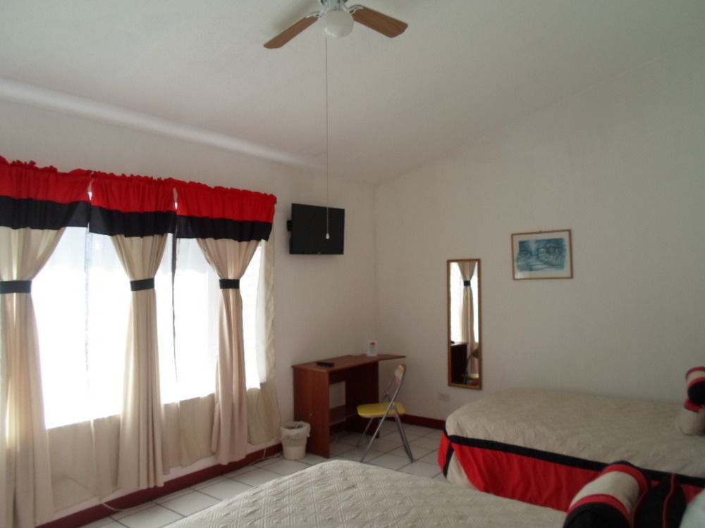Novohostal B&B Guatemala City Exteriör bild