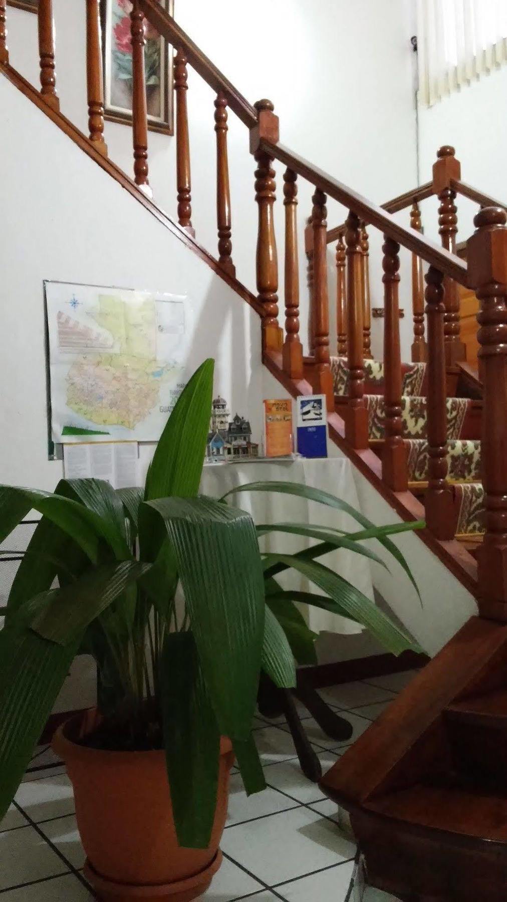 Novohostal B&B Guatemala City Exteriör bild